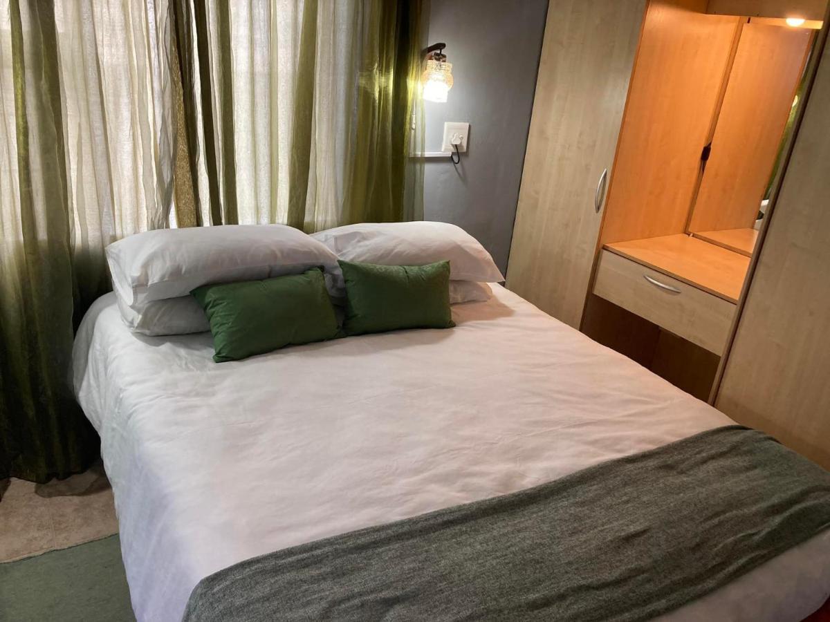 Daffodil Self Catering And Accommodation B ซวาคอปมุนด์ ภายนอก รูปภาพ