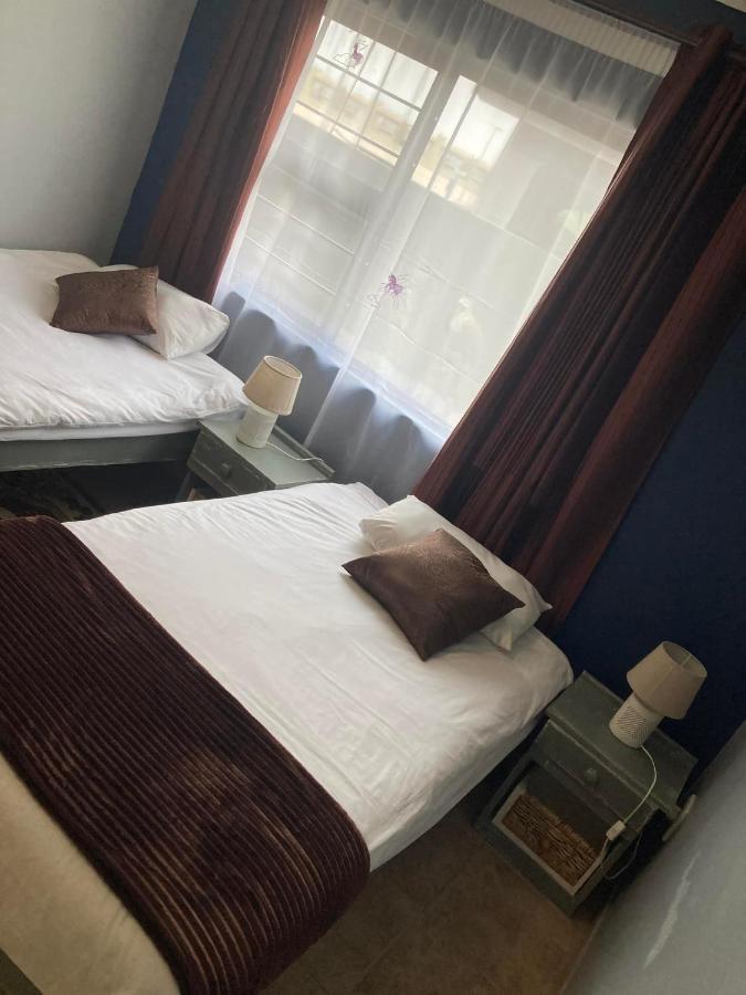 Daffodil Self Catering And Accommodation B ซวาคอปมุนด์ ภายนอก รูปภาพ